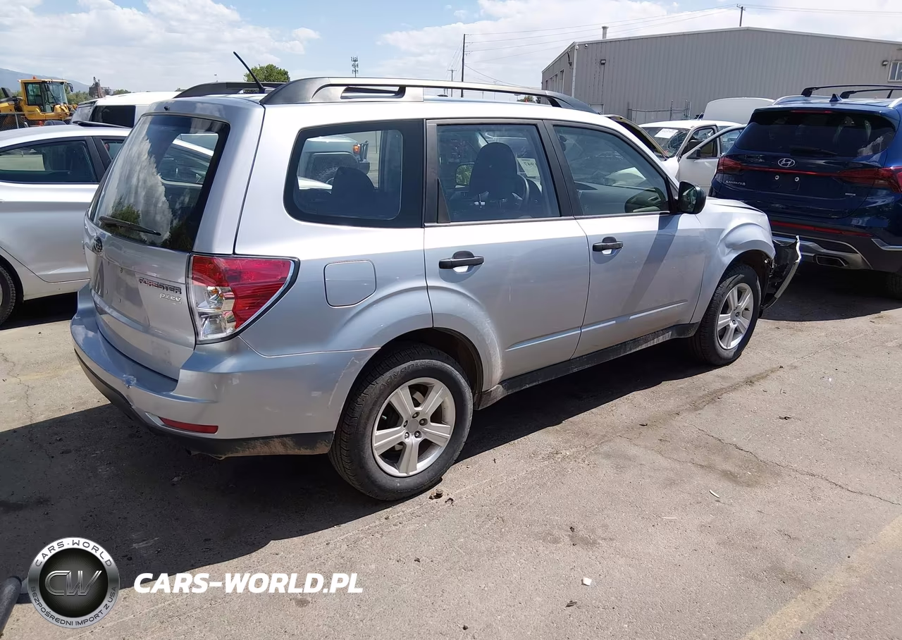 2013 Subaru Forester 2.5X VIN:JF2SHABC7DH434262 - 4