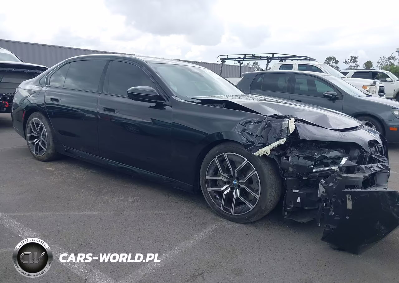 2024 BMW 760I xDrive – zdjęcie 1 z 18