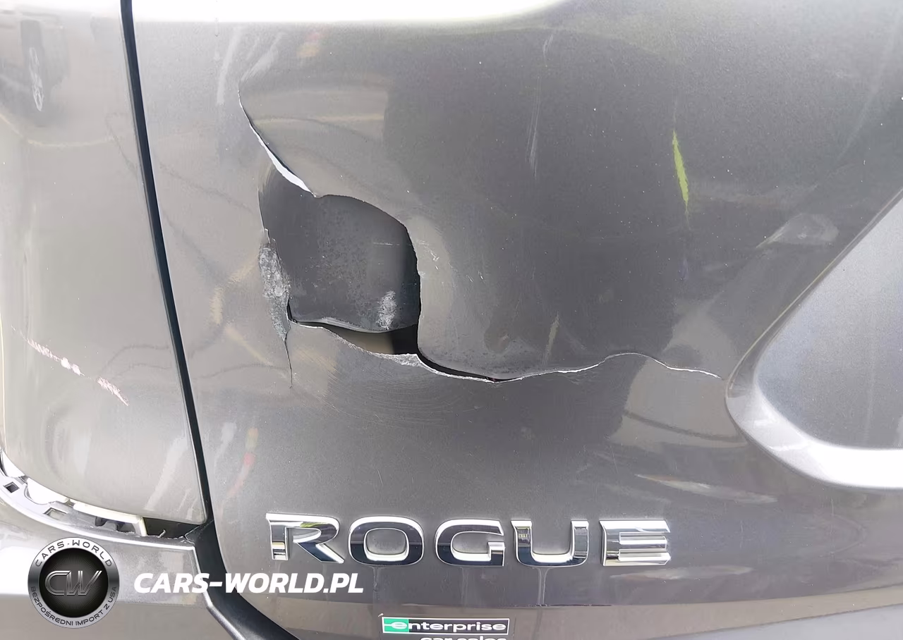 2019 Nissan Rogue S VIN:KNMAT2MV8KP554796 - 17