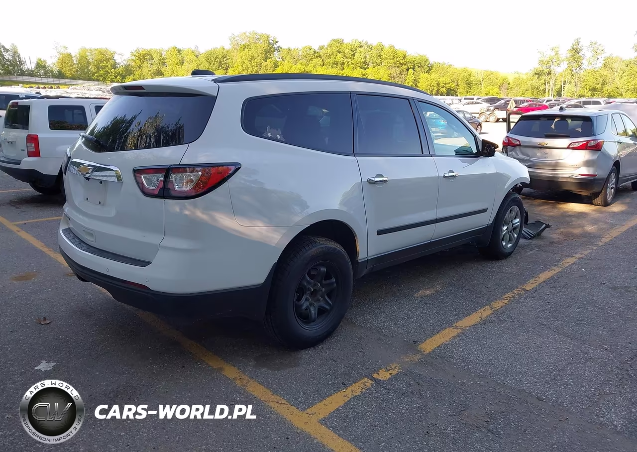 2017 Chevrolet Traverse Ls VIN:1GNKRFED0HJ197245 - 4