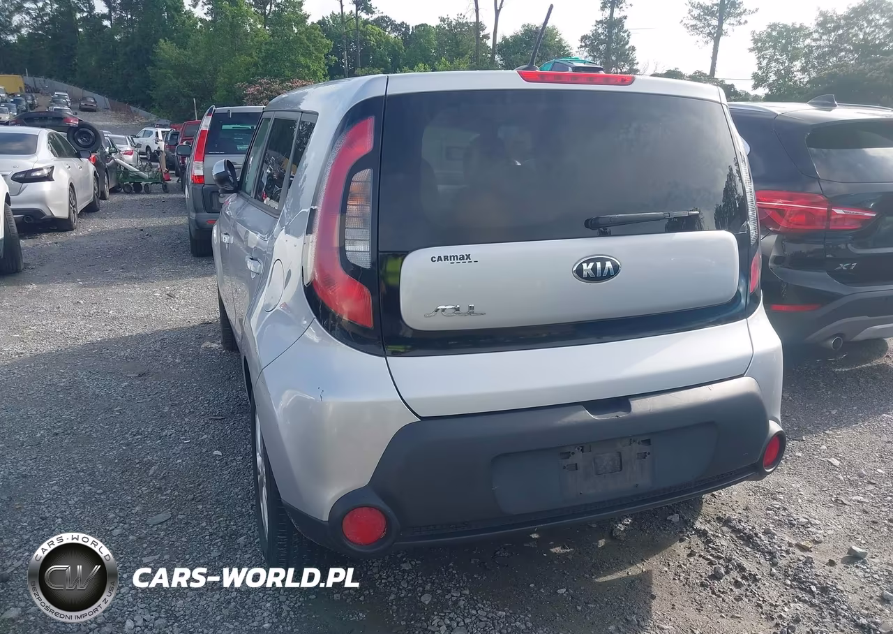 2015 Kia Soul + VIN:KNDJP3A54F7802773 - 3