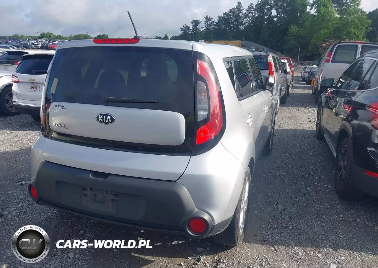 2015 Kia Soul + VIN:KNDJP3A54F7802773 - 4