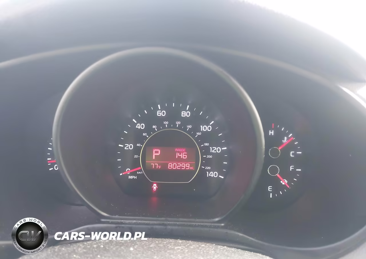 2015 Kia Soul + VIN:KNDJP3A54F7802773 - 7