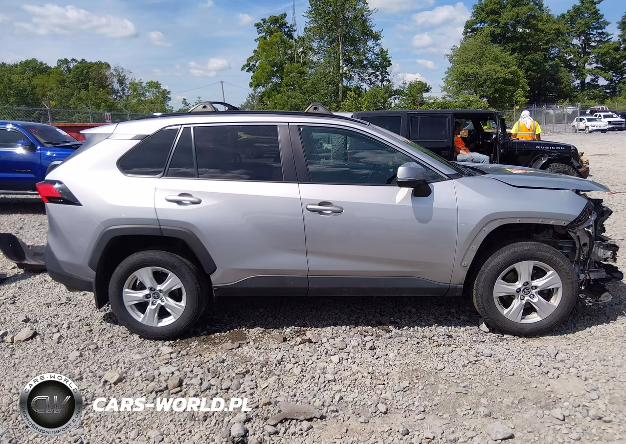2021 Toyota Rav4 Xle VIN:2T3P1RFV3MC211022 - 14