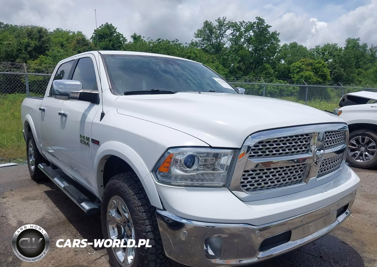 2017 Ram 1500 Laramie 4X4 5'7 Box