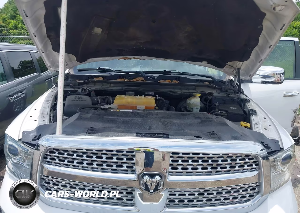 2017 Ram 1500 Laramie 4X4 5'7 Box VIN:1C6RR7NMXHS881508 - 10