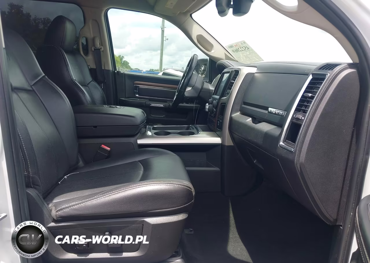 2017 Ram 1500 Laramie 4X4 5'7 Box VIN:1C6RR7NMXHS881508 - 5