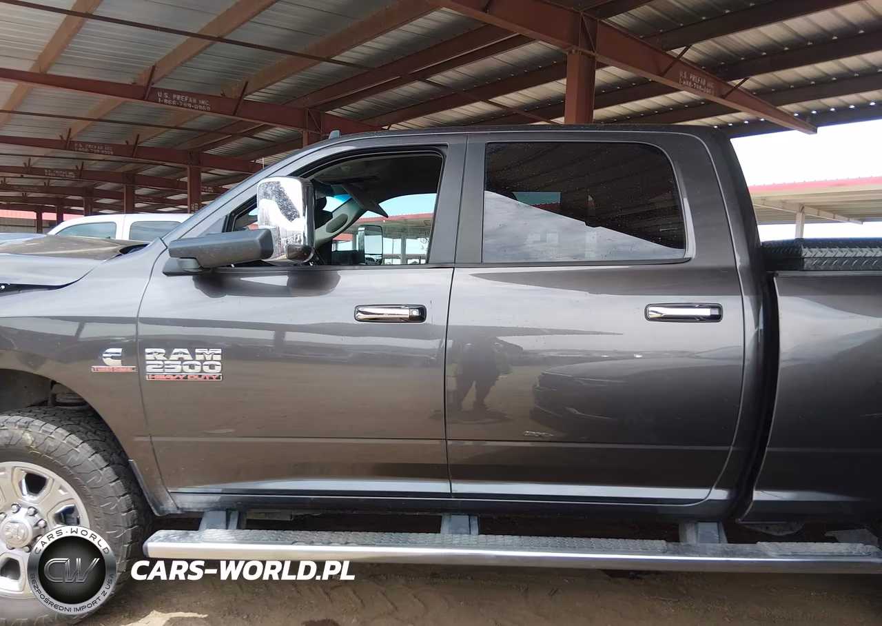 2016 Ram 2500 Lone Star VIN:3C6UR5DL8GG162223 - 14