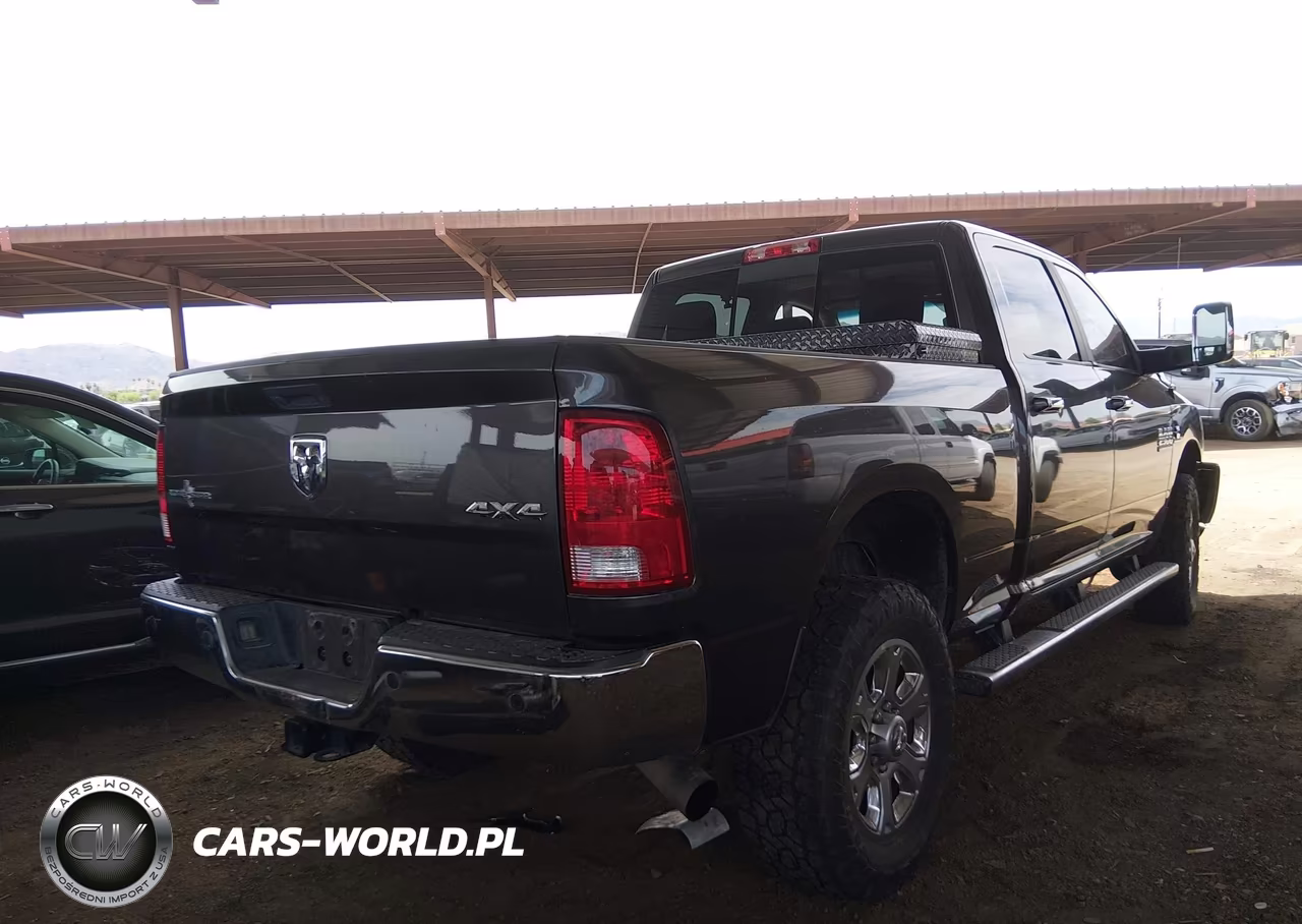 2016 Ram 2500 Lone Star VIN:3C6UR5DL8GG162223 - 4
