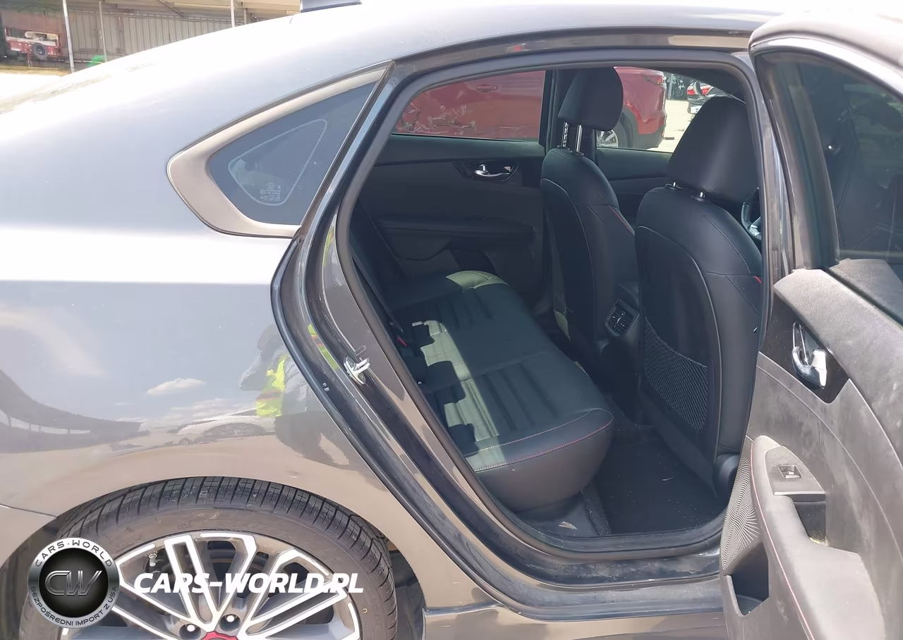 2021 Kia Forte Gt VIN:3KPF44AC7ME376528 - 8