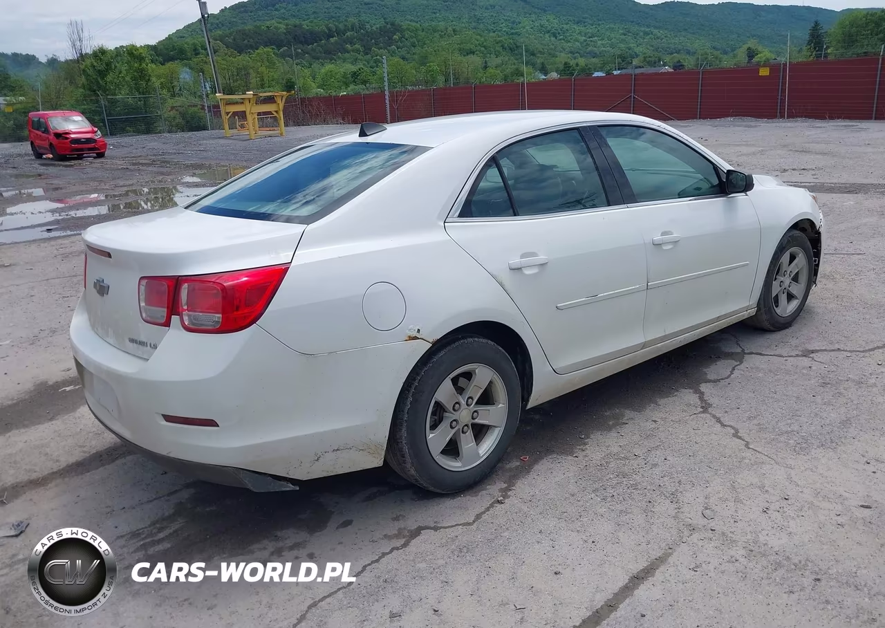 2014 Chevrolet Malibu 1Ls VIN:1G11B5SL9EF147255 - 4