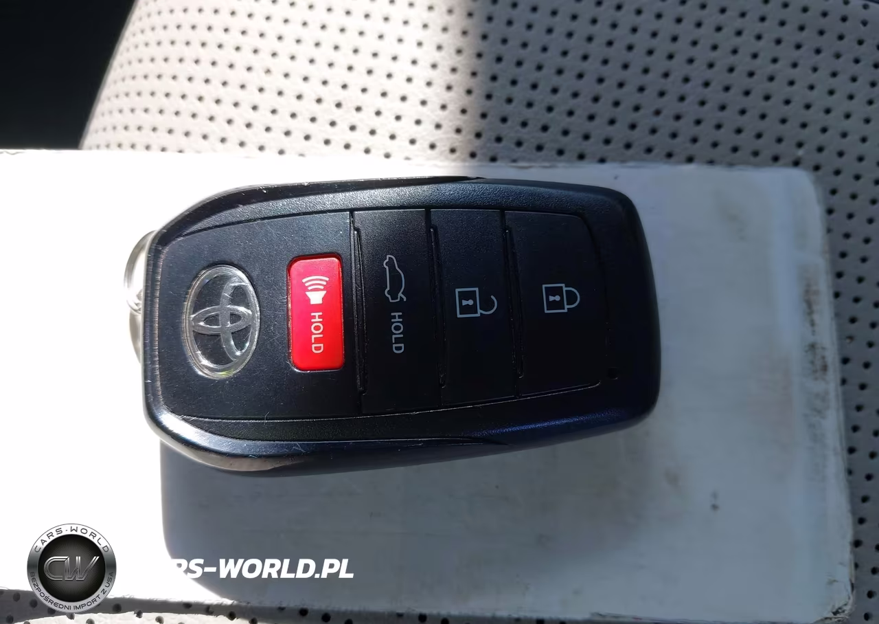 2025 Toyota Camry Xle VIN:4T1DAACK8SU527745 - 11