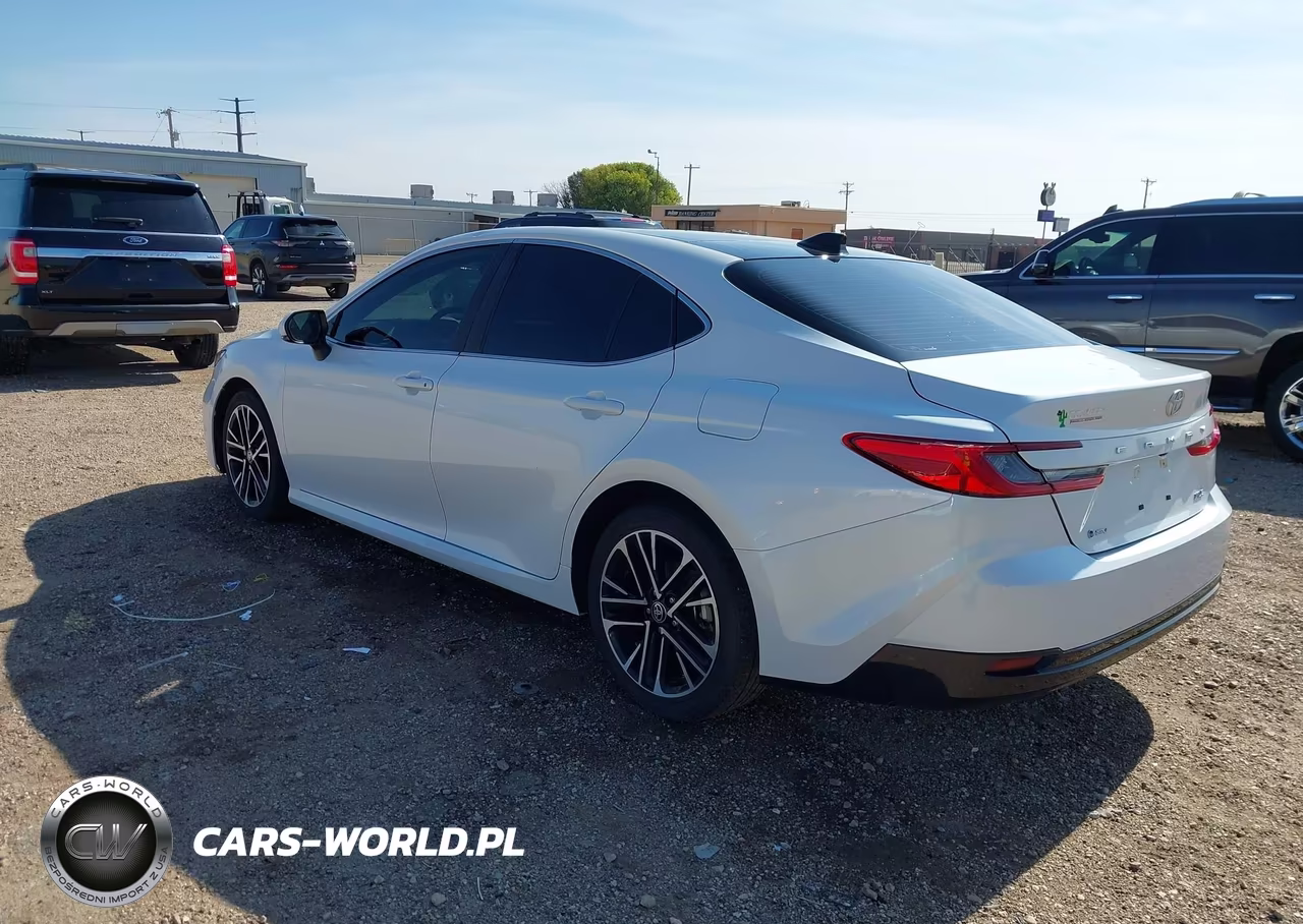 2025 Toyota Camry Xle VIN:4T1DAACK8SU527745 - 3