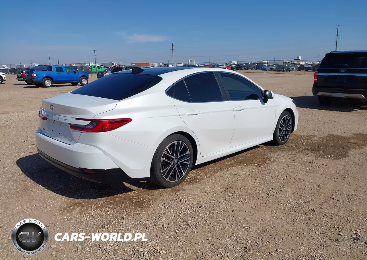2025 Toyota Camry Xle VIN:4T1DAACK8SU527745 - 4