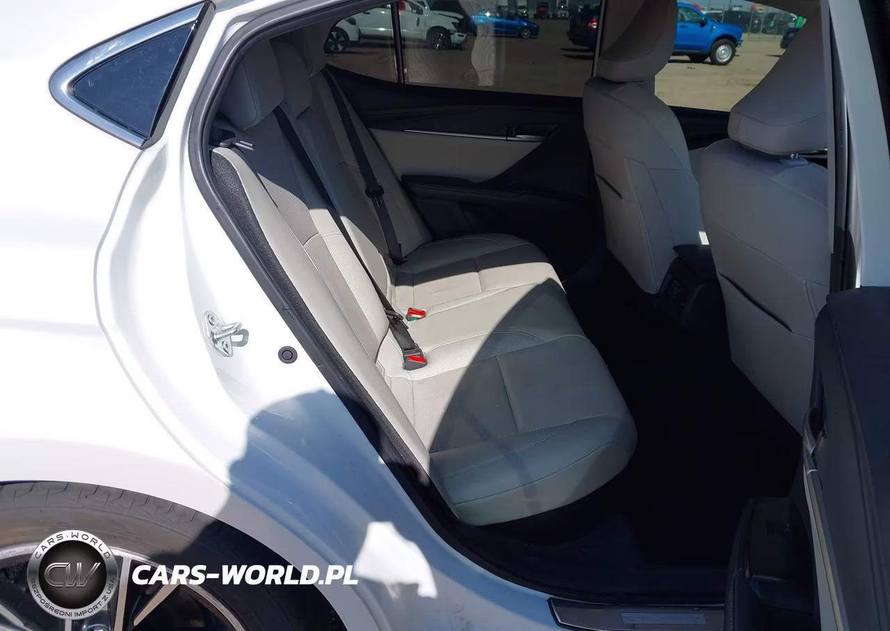 2025 Toyota Camry Xle VIN:4T1DAACK8SU527745 - 8