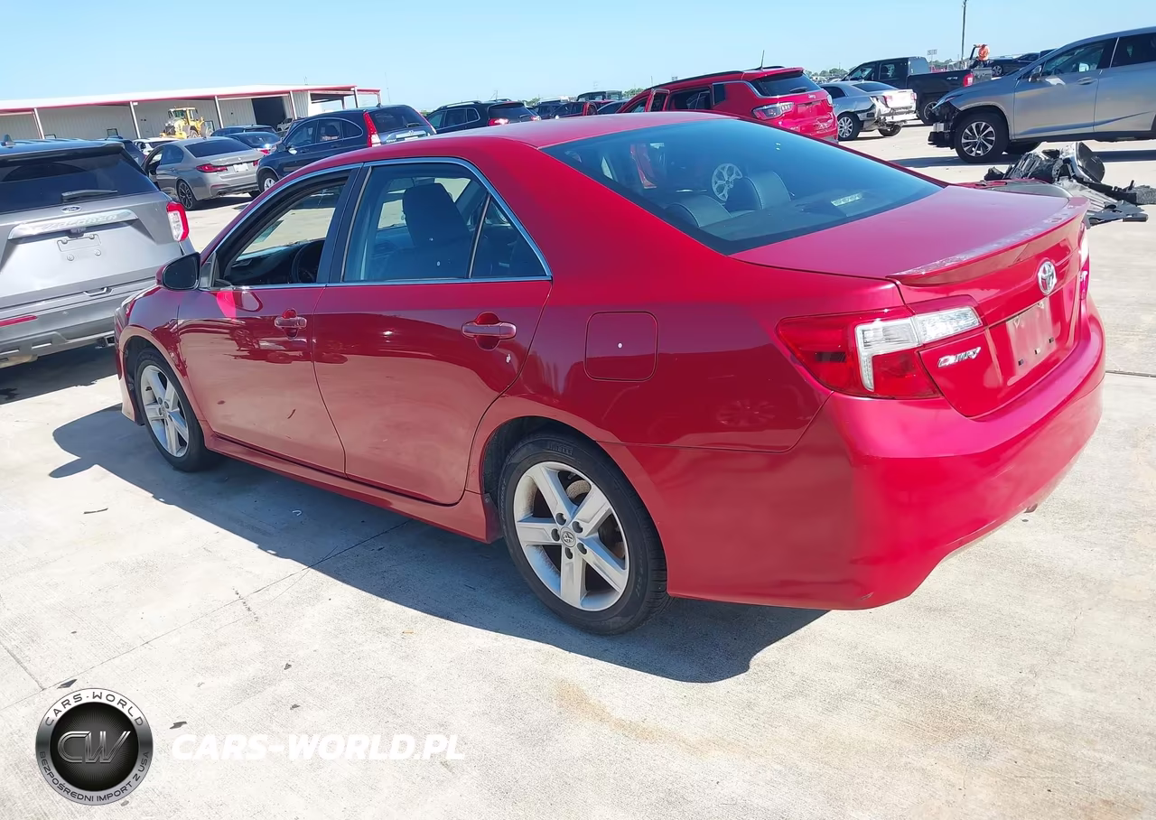2013 Toyota Camry Se VIN:4T1BF1FK5DU664441 - 3