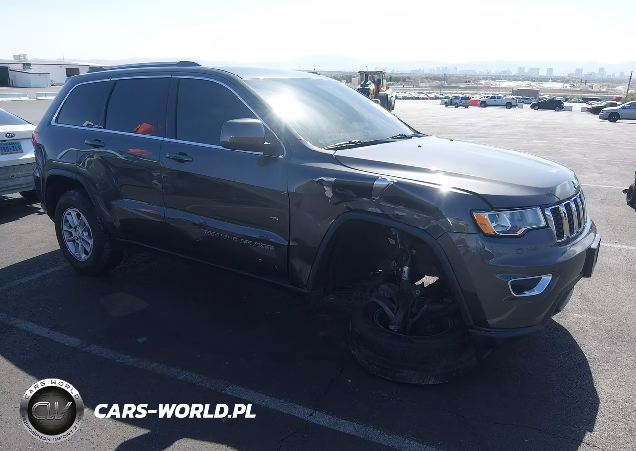 2019 Jeep Grand Cherokee Laredo E 4X2