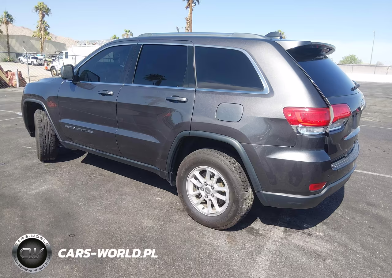 2019 Jeep Grand Cherokee Laredo E 4X2 VIN:1C4RJEAG0KC731767 - 3