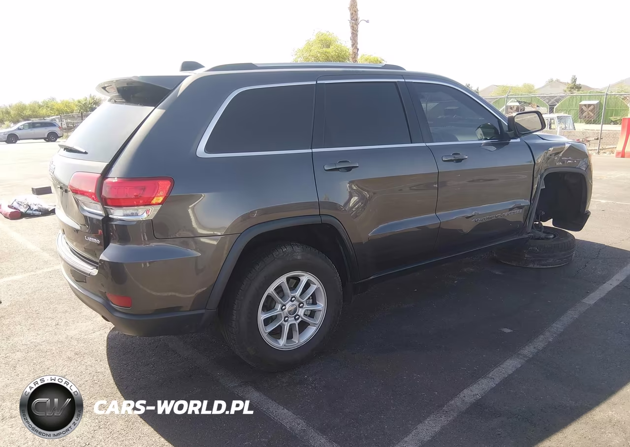 2019 Jeep Grand Cherokee Laredo E 4X2 VIN:1C4RJEAG0KC731767 - 4