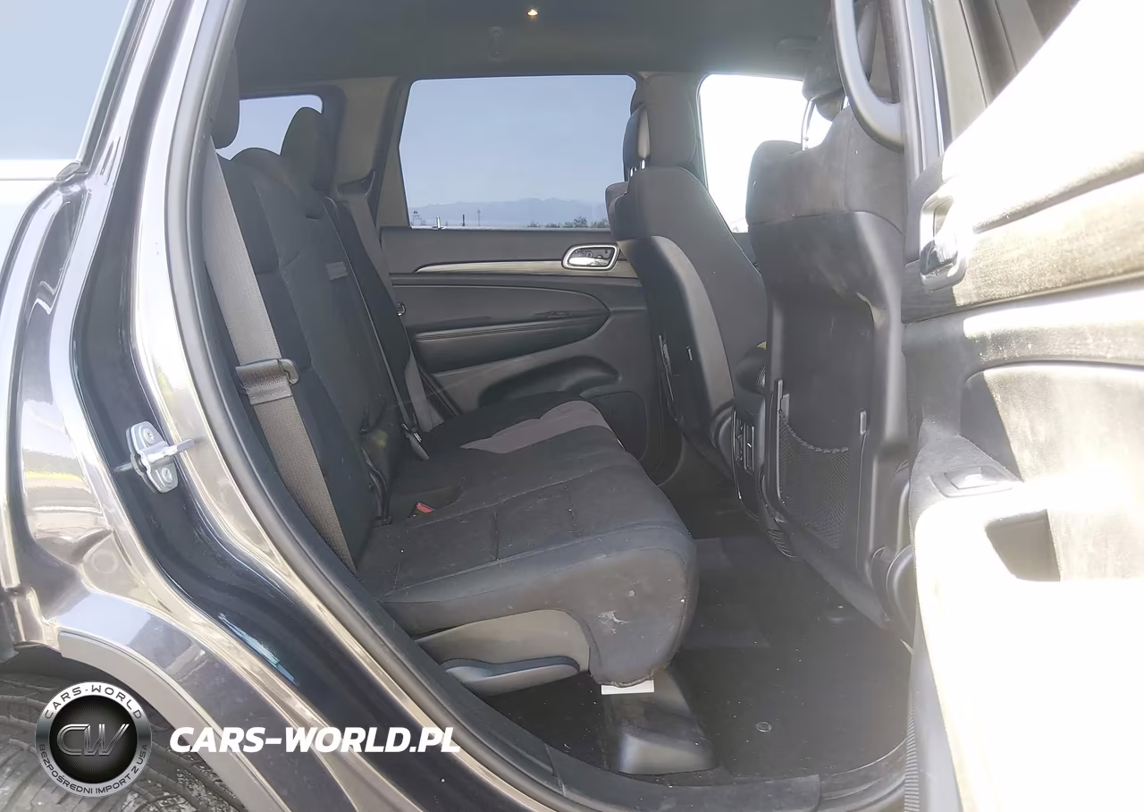 2019 Jeep Grand Cherokee Laredo E 4X2 VIN:1C4RJEAG0KC731767 - 8