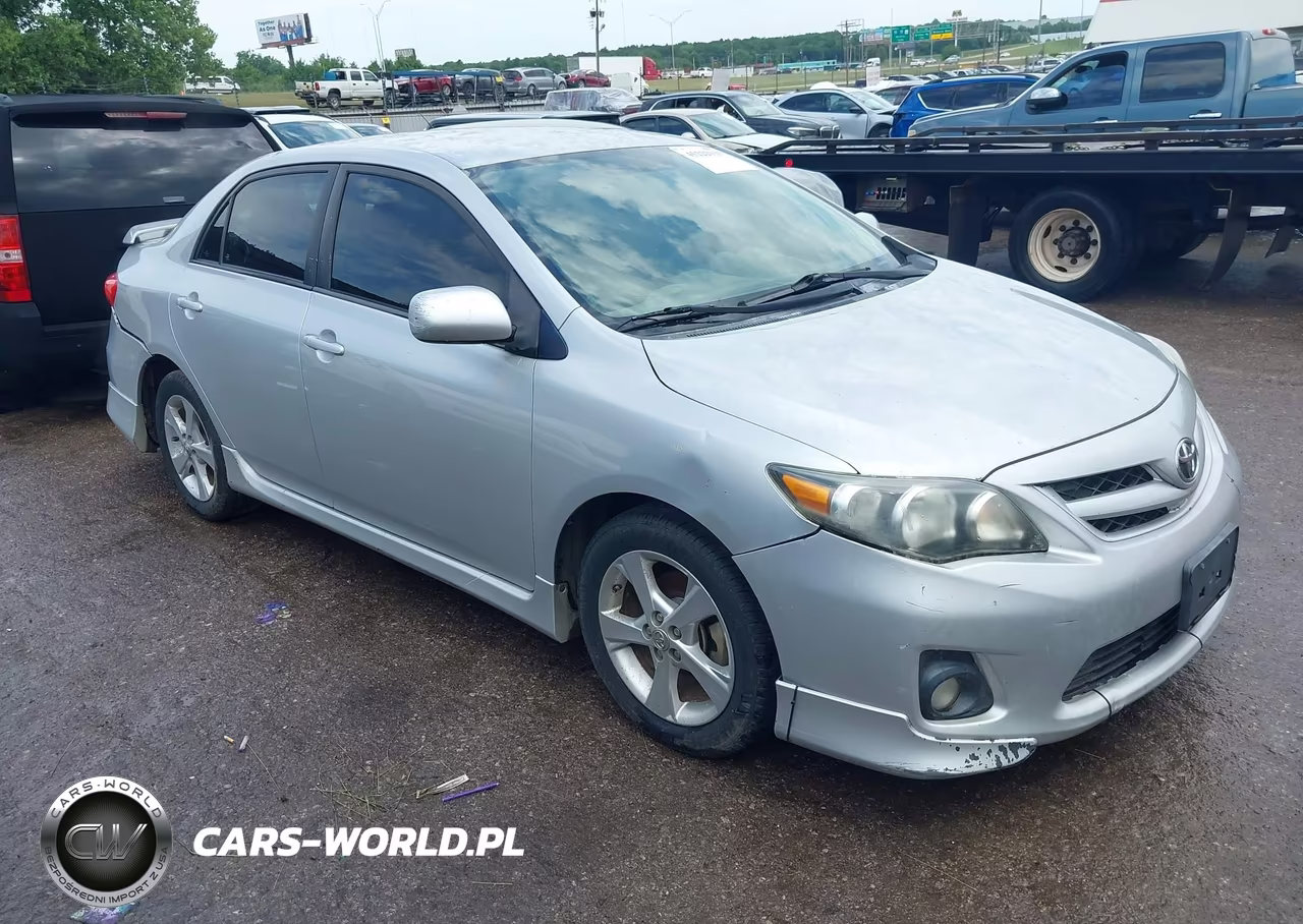 2013 Toyota Corolla S – zdjęcie 1 z 17