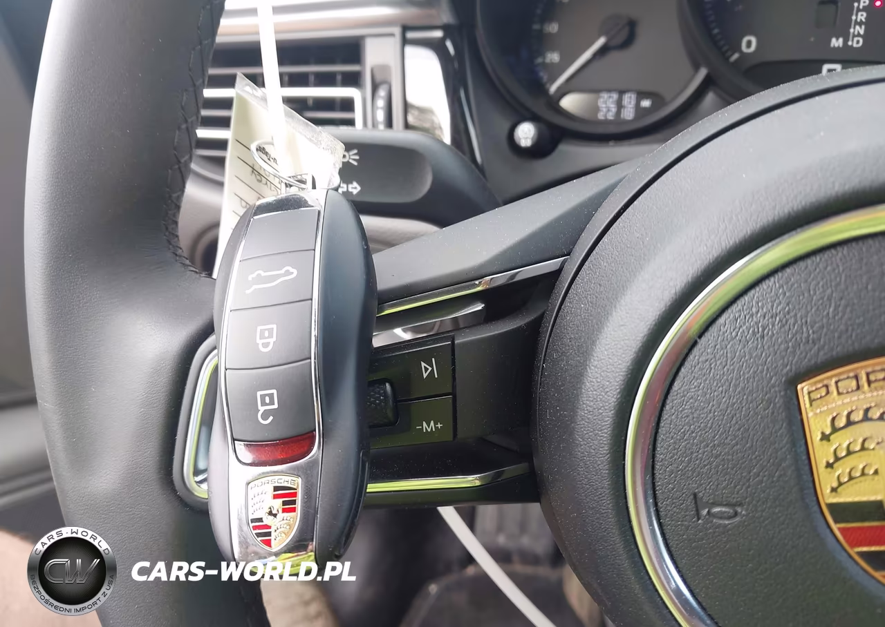 2026 Porsche Macan T VIN:WP1AA2A56TLB07191 - 11