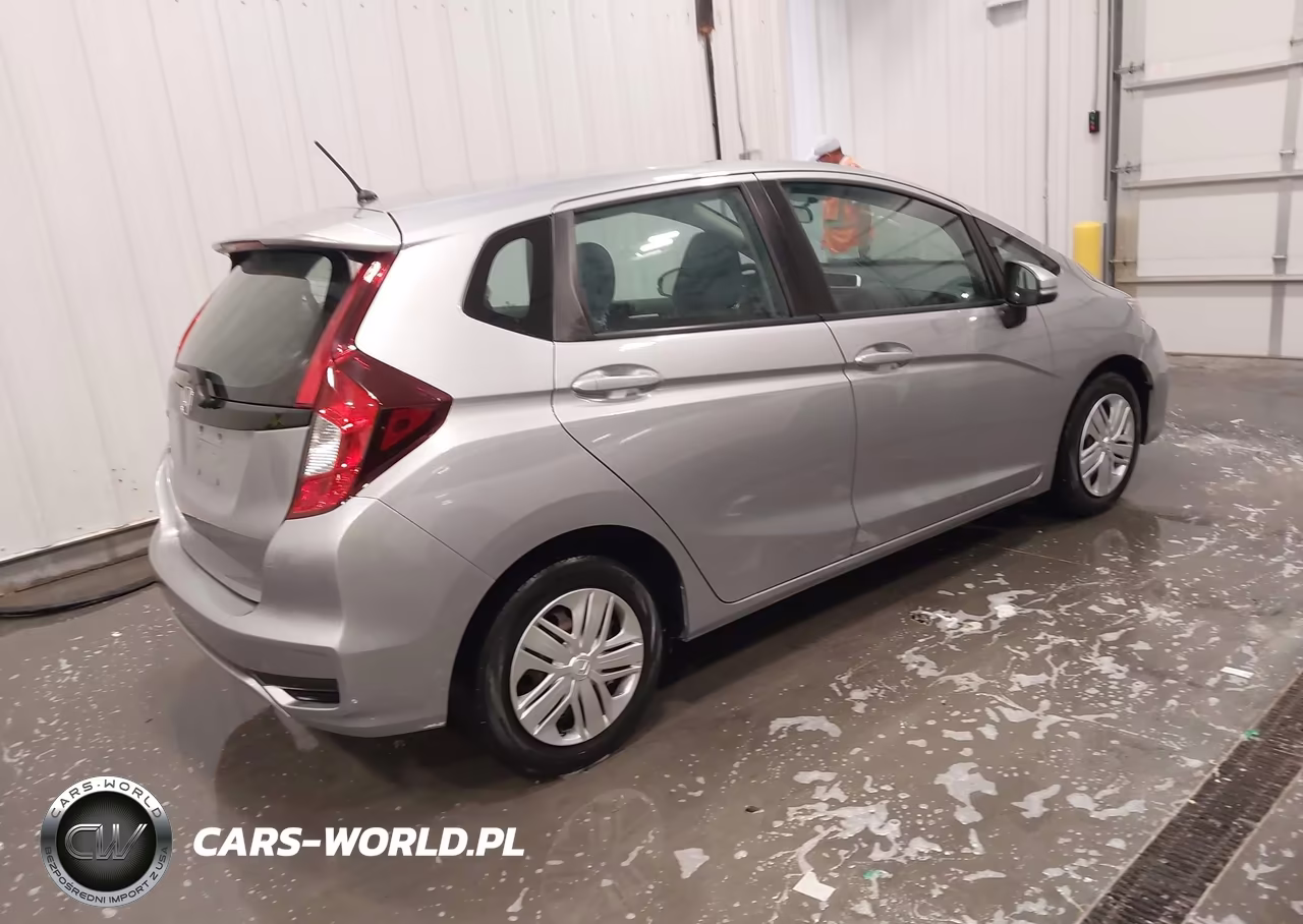2019 Honda Fit Lx VIN:3HGGK5H42KM753592 - 4