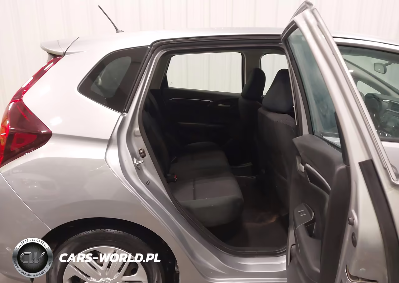 2019 Honda Fit Lx VIN:3HGGK5H42KM753592 - 8