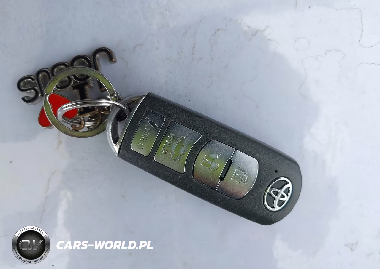 2019 Toyota Yaris Le VIN:3MYDLBYV1KY515183 - 11