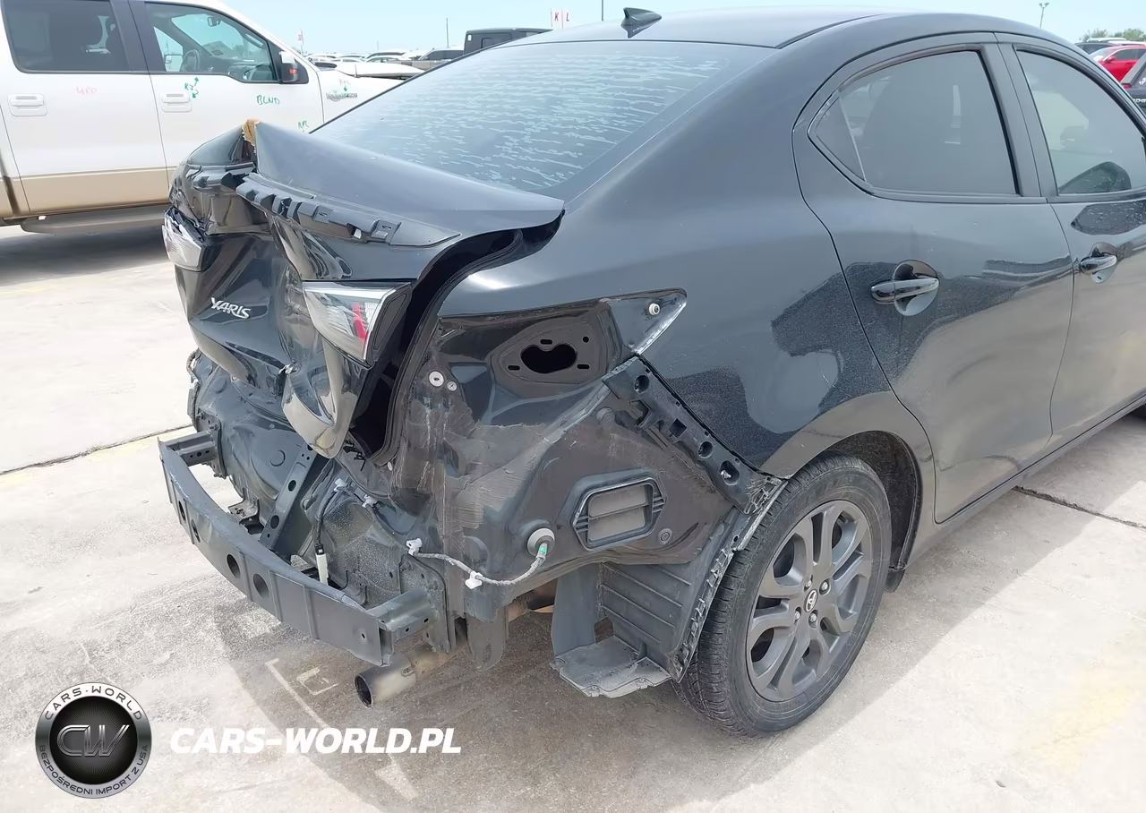 2019 Toyota Yaris Le VIN:3MYDLBYV1KY515183 - 18
