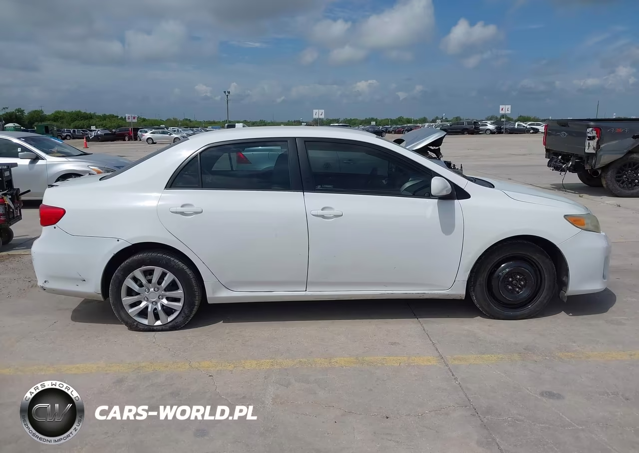 2012 Toyota Corolla Le VIN:5YFBU4EE8CP045478 - 13