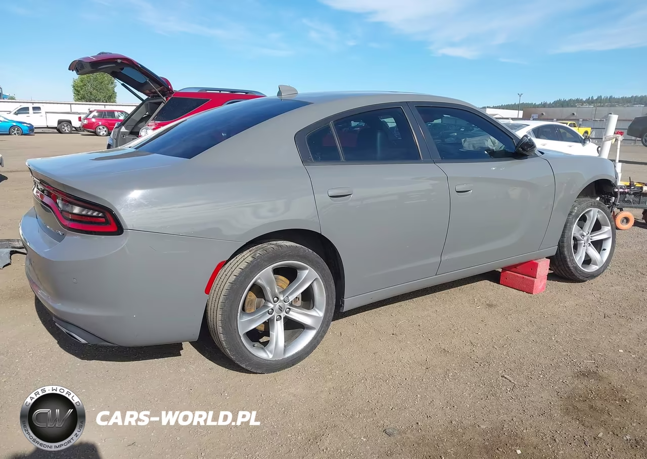 2018 Dodge Charger Sxt Plus Rwd VIN:2C3CDXHG7JH164102 - 4