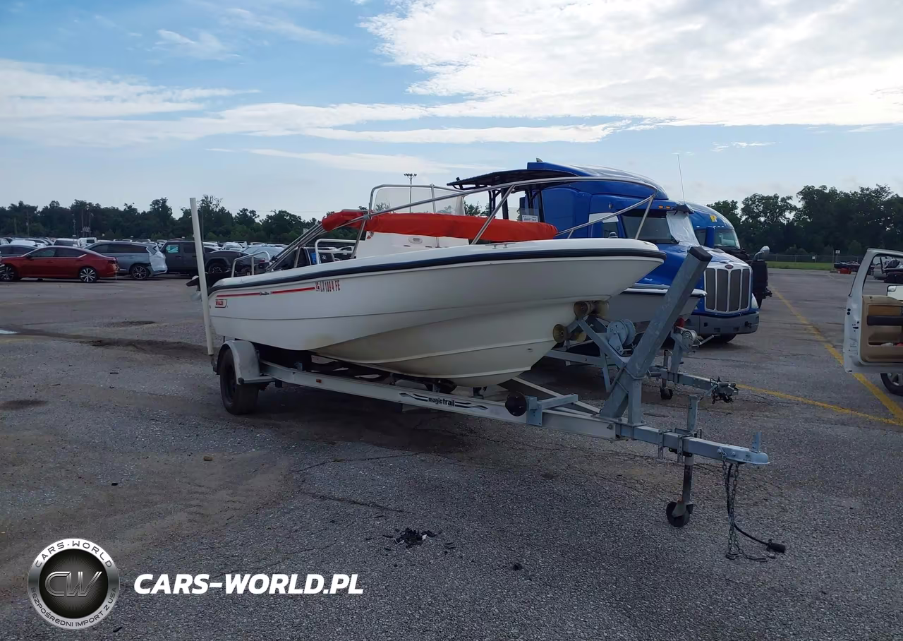 2001 Boston Whaler Other