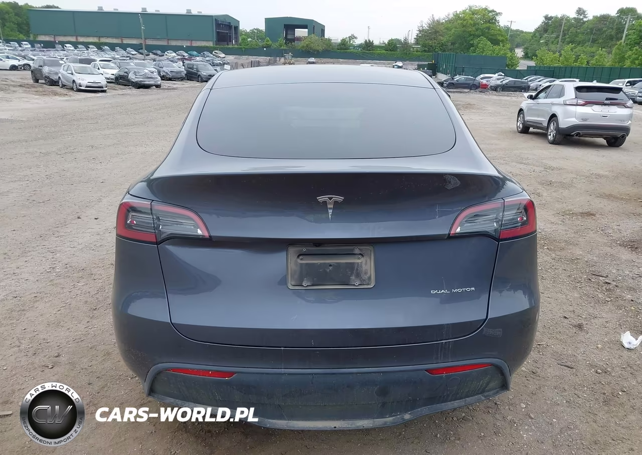 2023 Tesla Model Y VIN:7SAYGDEE8PF845638 - 16