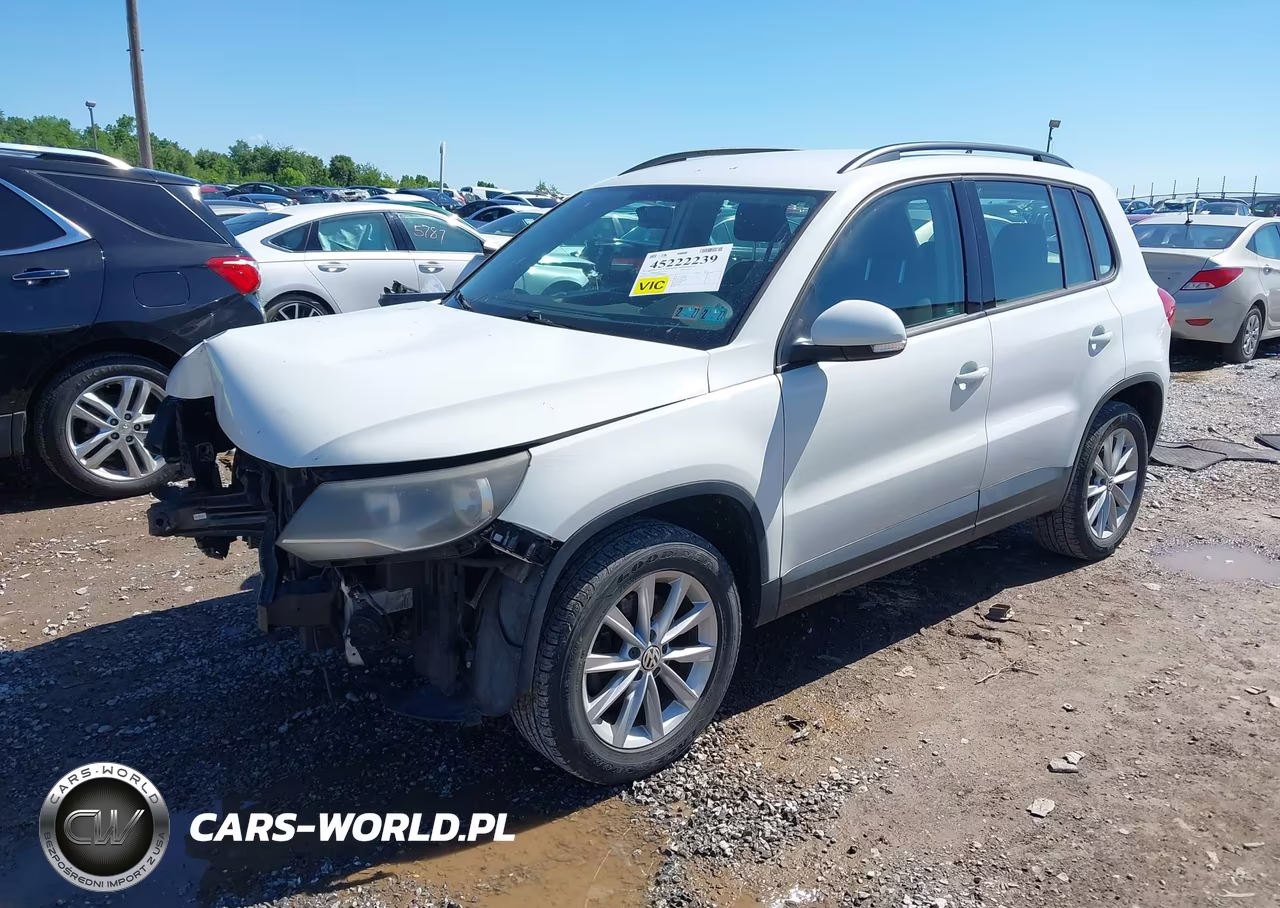 2017 Volkswagen Tiguan 2.0T-2.0T S VIN:WVGAV7AX4HK044962 - 2
