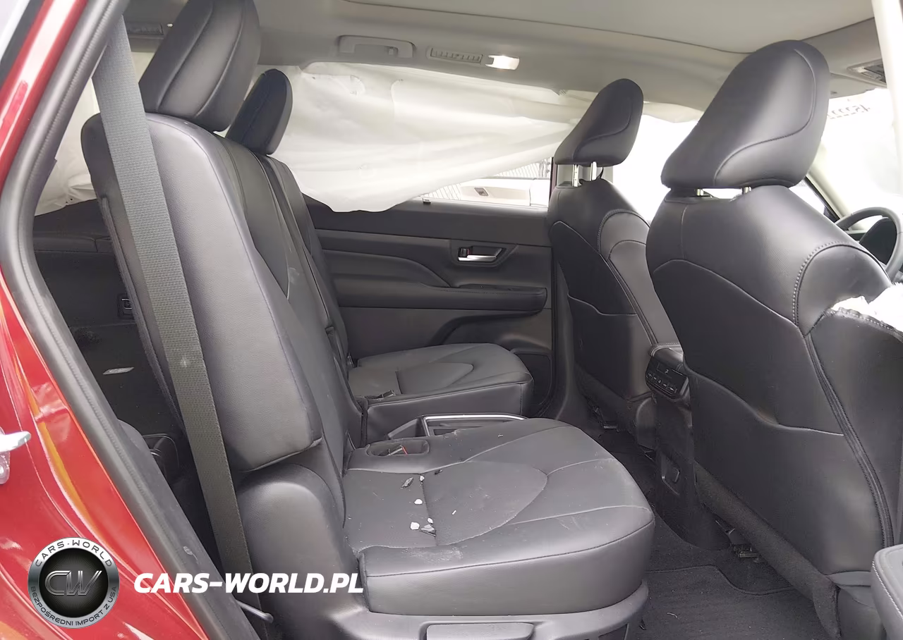 2025 Toyota Grand Highlander Xle VIN:5TDAAAA56SS033540 - 8