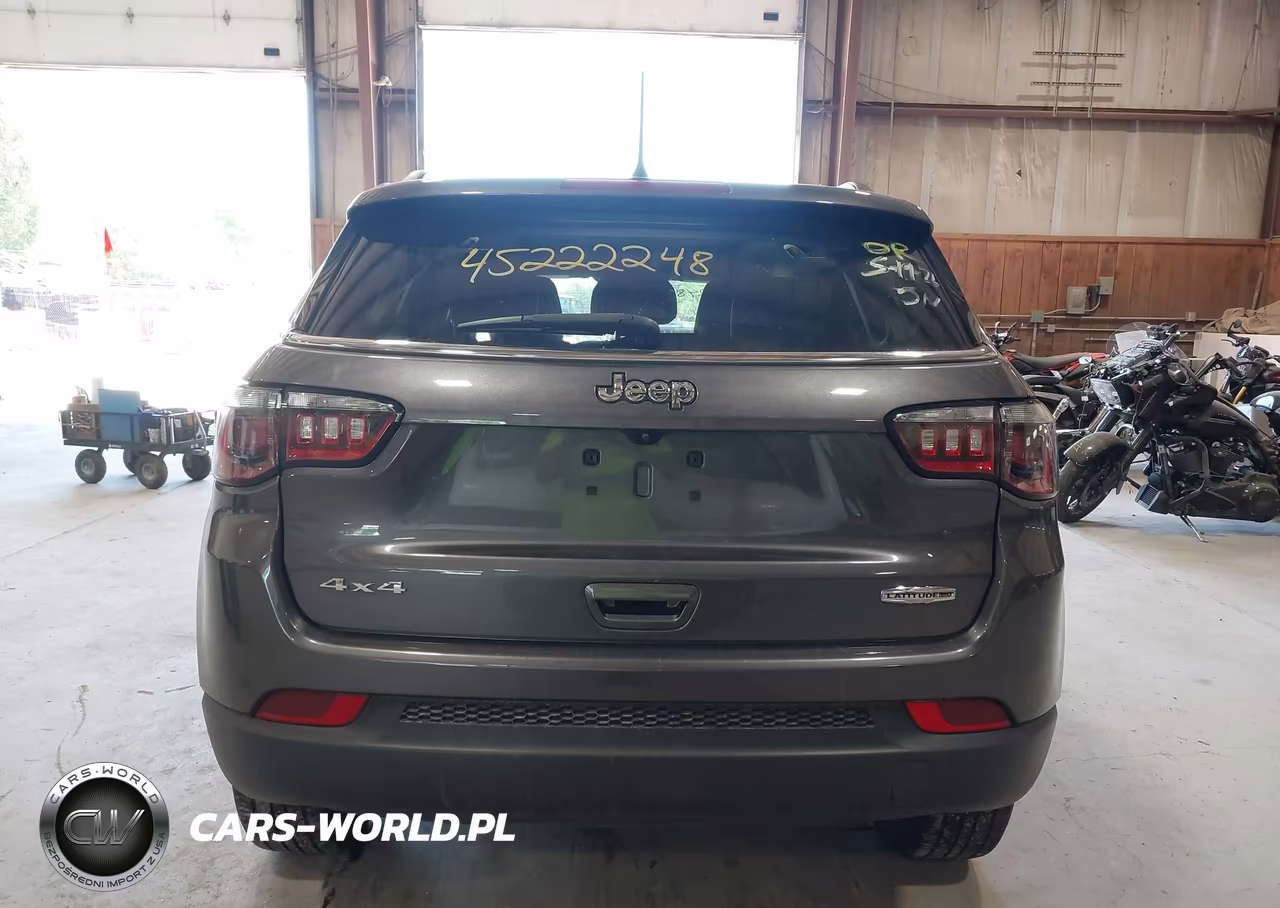 2022 Jeep Compass Latitude Lux 4X4 VIN:3C4NJDFBXNT181556 - 17