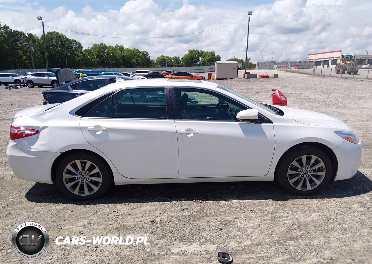 2017 Toyota Camry Xle VIN:4T1BF1FK9HU766086 - 13