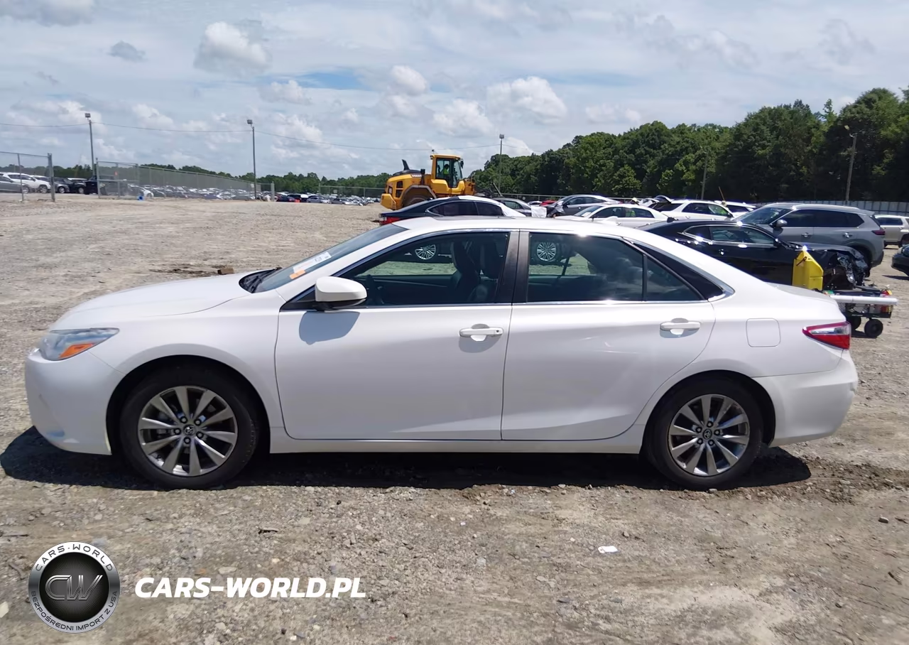 2017 Toyota Camry Xle VIN:4T1BF1FK9HU766086 - 14