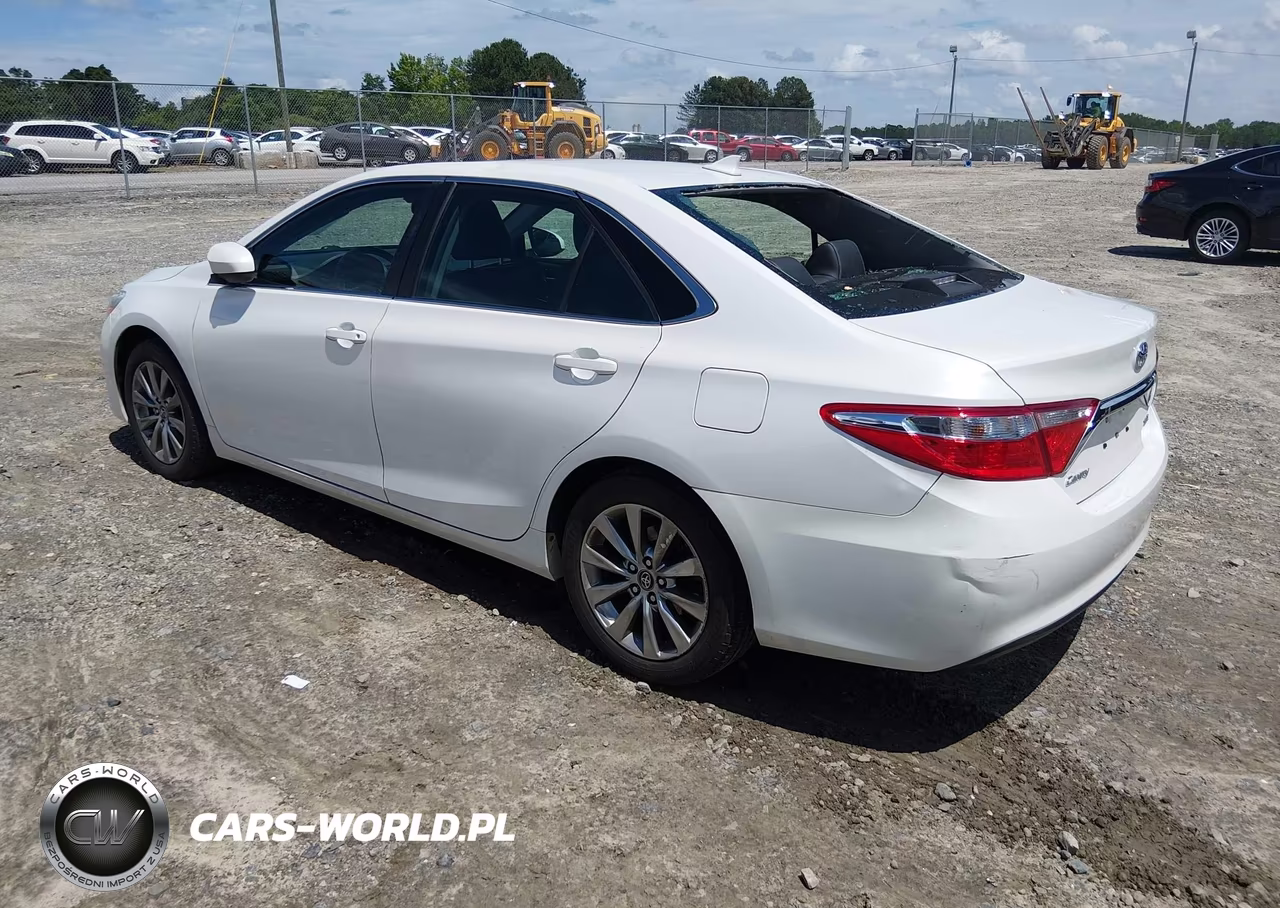 2017 Toyota Camry Xle VIN:4T1BF1FK9HU766086 - 3