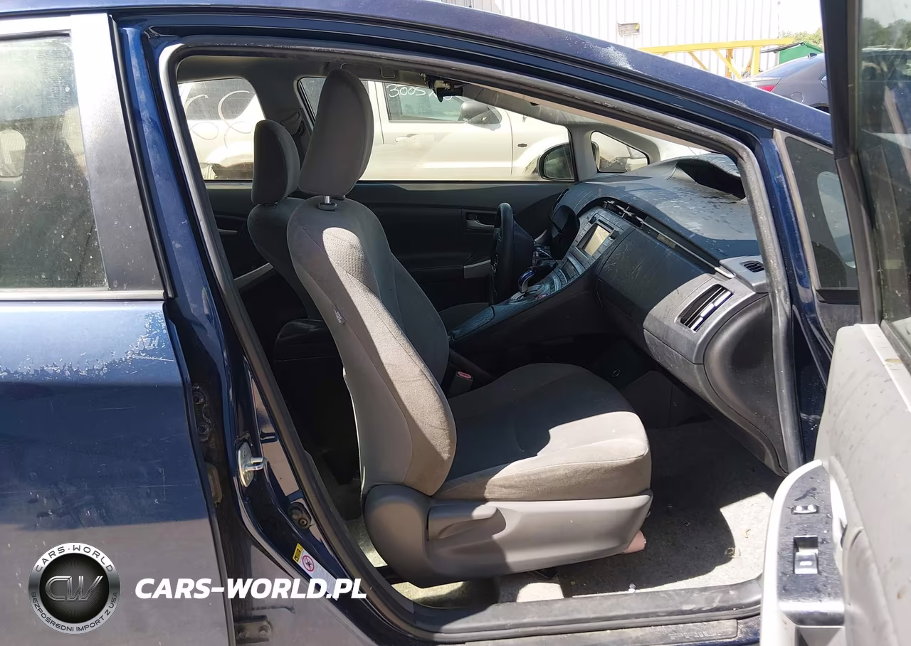2012 Toyota Prius Three VIN:JTDKN3DU6C1601243 - 5