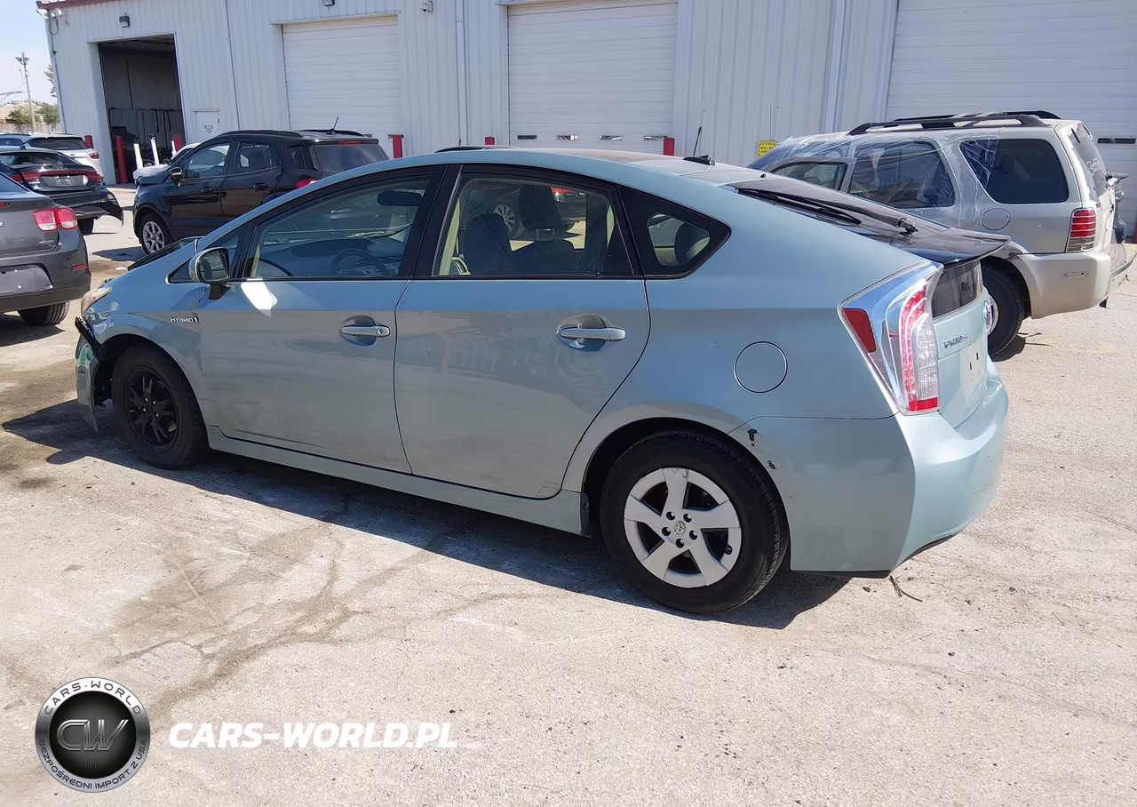 2014 Toyota Prius VIN:JTDKN3DU4E1746932 - 3