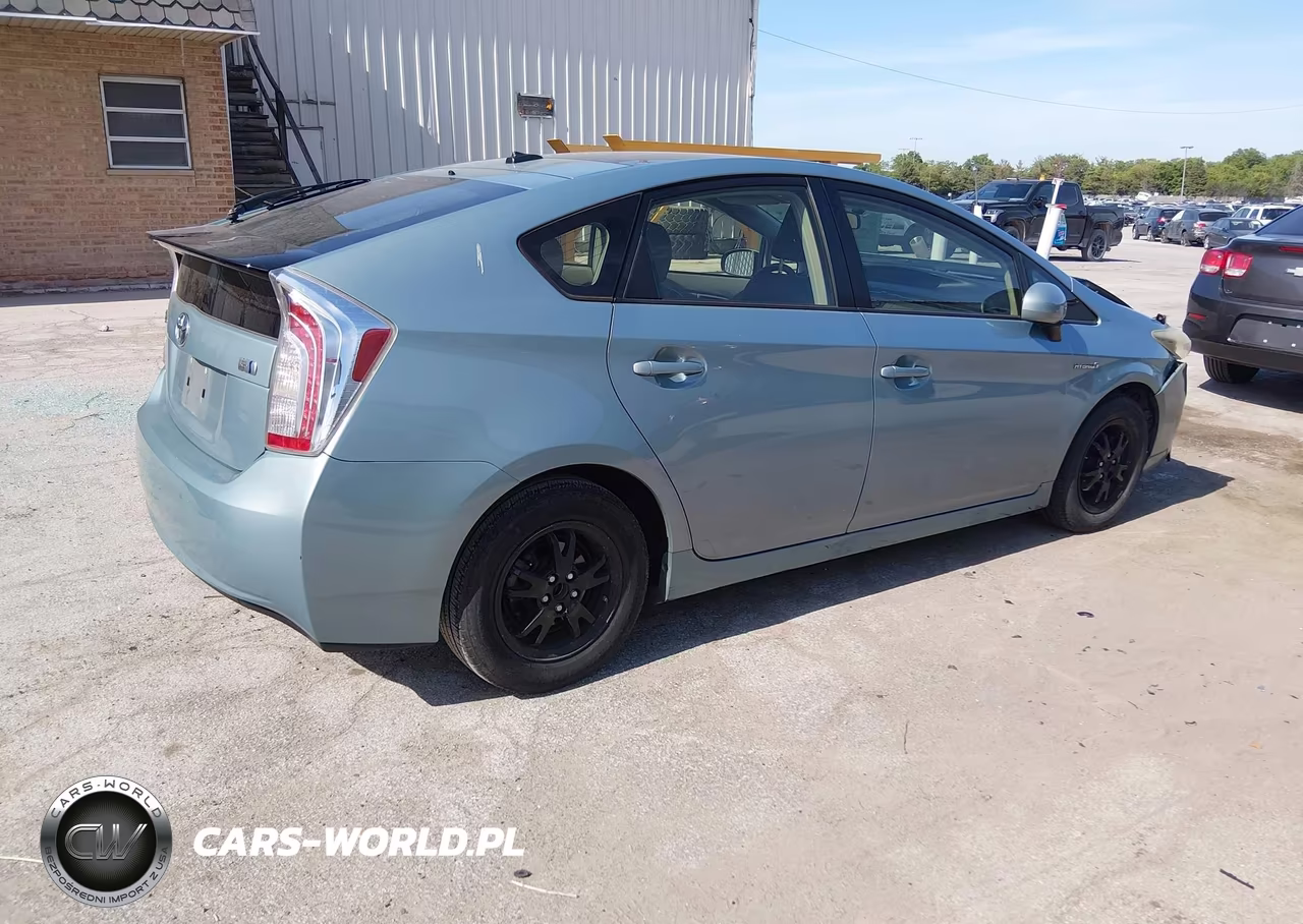 2014 Toyota Prius VIN:JTDKN3DU4E1746932 - 4