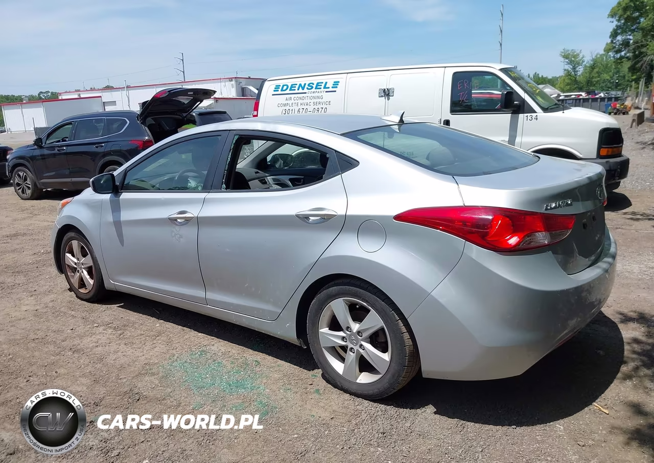 2013 Hyundai Elantra Gls VIN:5NPDH4AE6DH327894 - 3