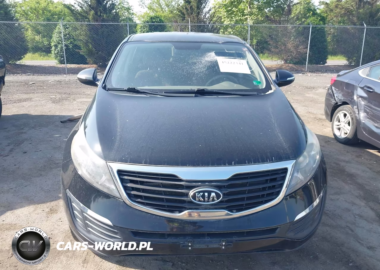 2011 Kia Sportage Lx VIN:KNDPBCA25B7068136 - 13