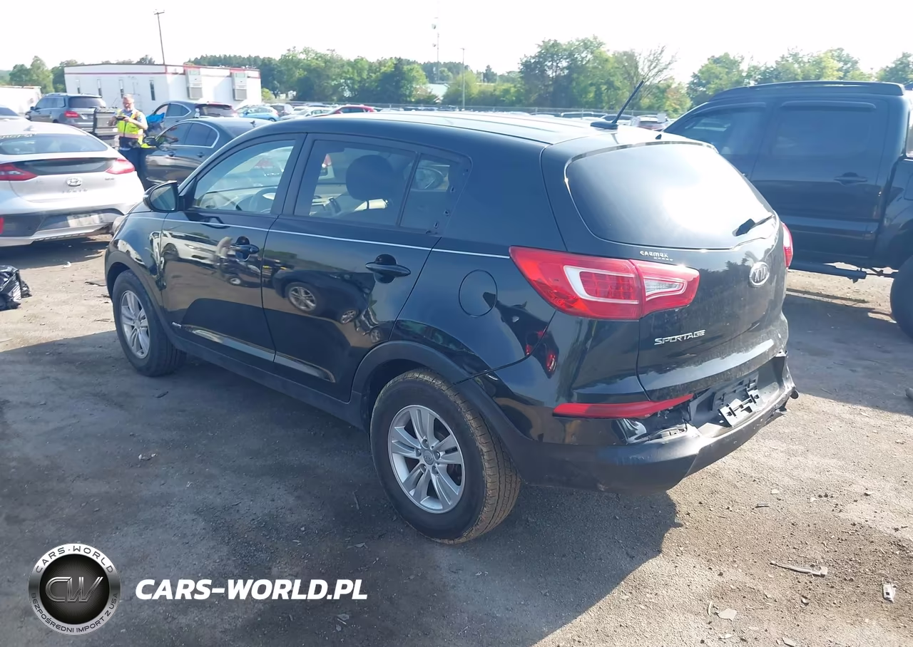 2011 Kia Sportage Lx VIN:KNDPBCA25B7068136 - 3