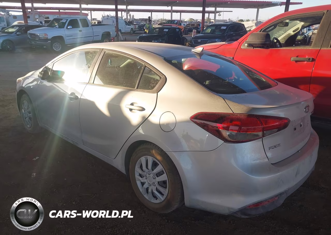 2017 Kia Forte Lx VIN:3KPFK4A75HE125845 - 3