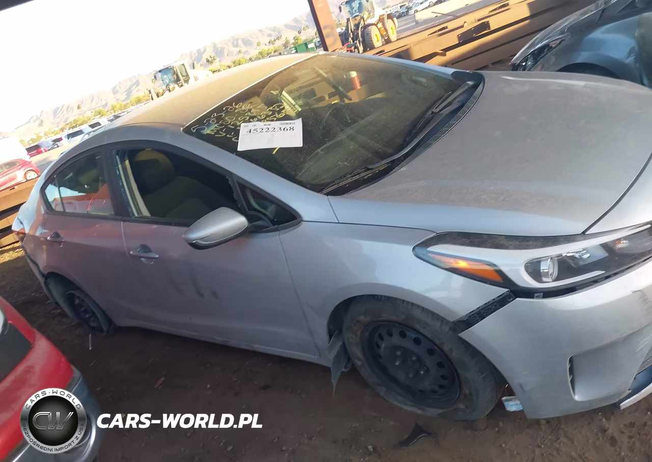 2017 Kia Forte Lx VIN:3KPFK4A75HE125845 - 6