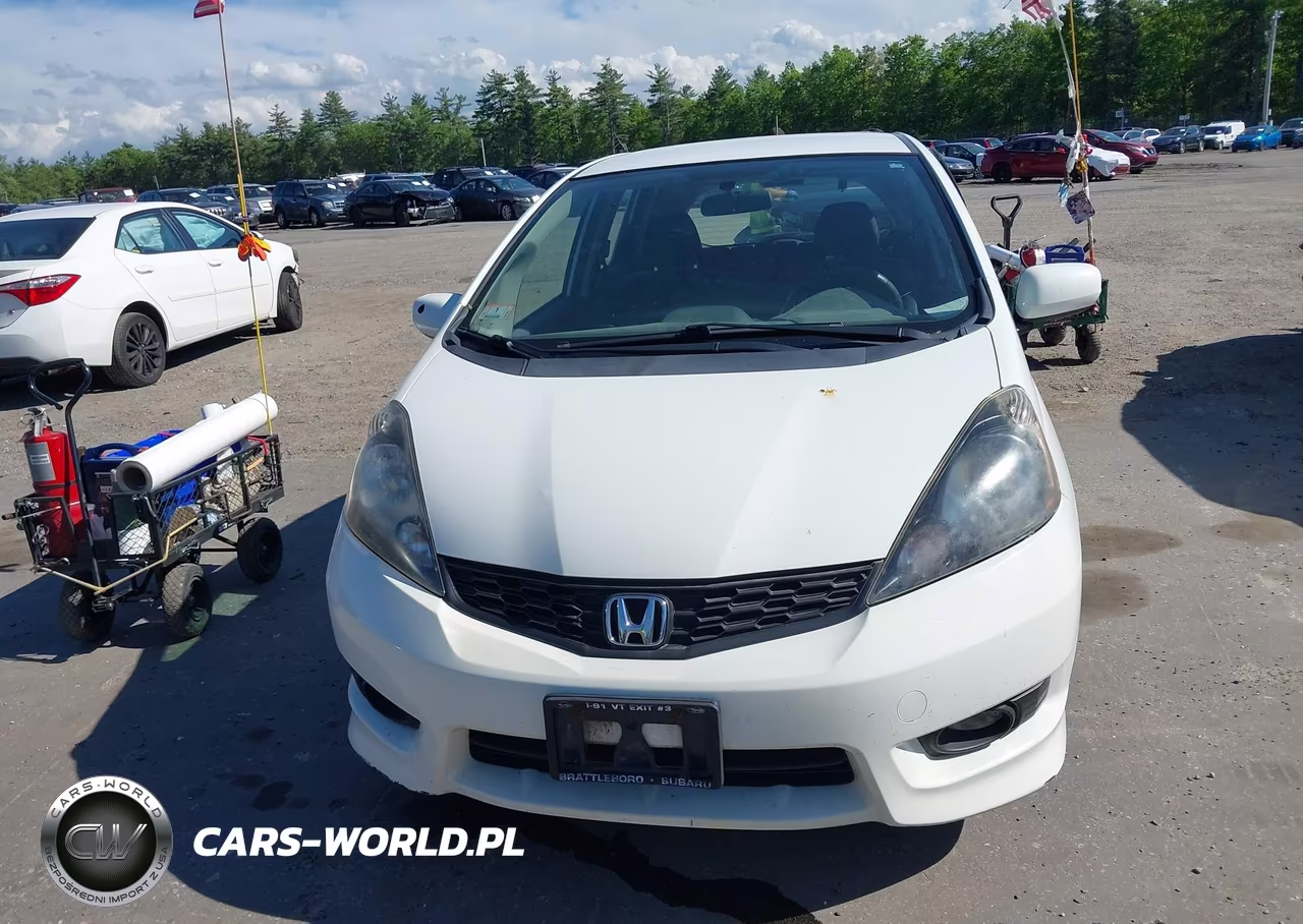 2012 Honda Fit Sport VIN:JHMGE8G57CS008751 - 12
