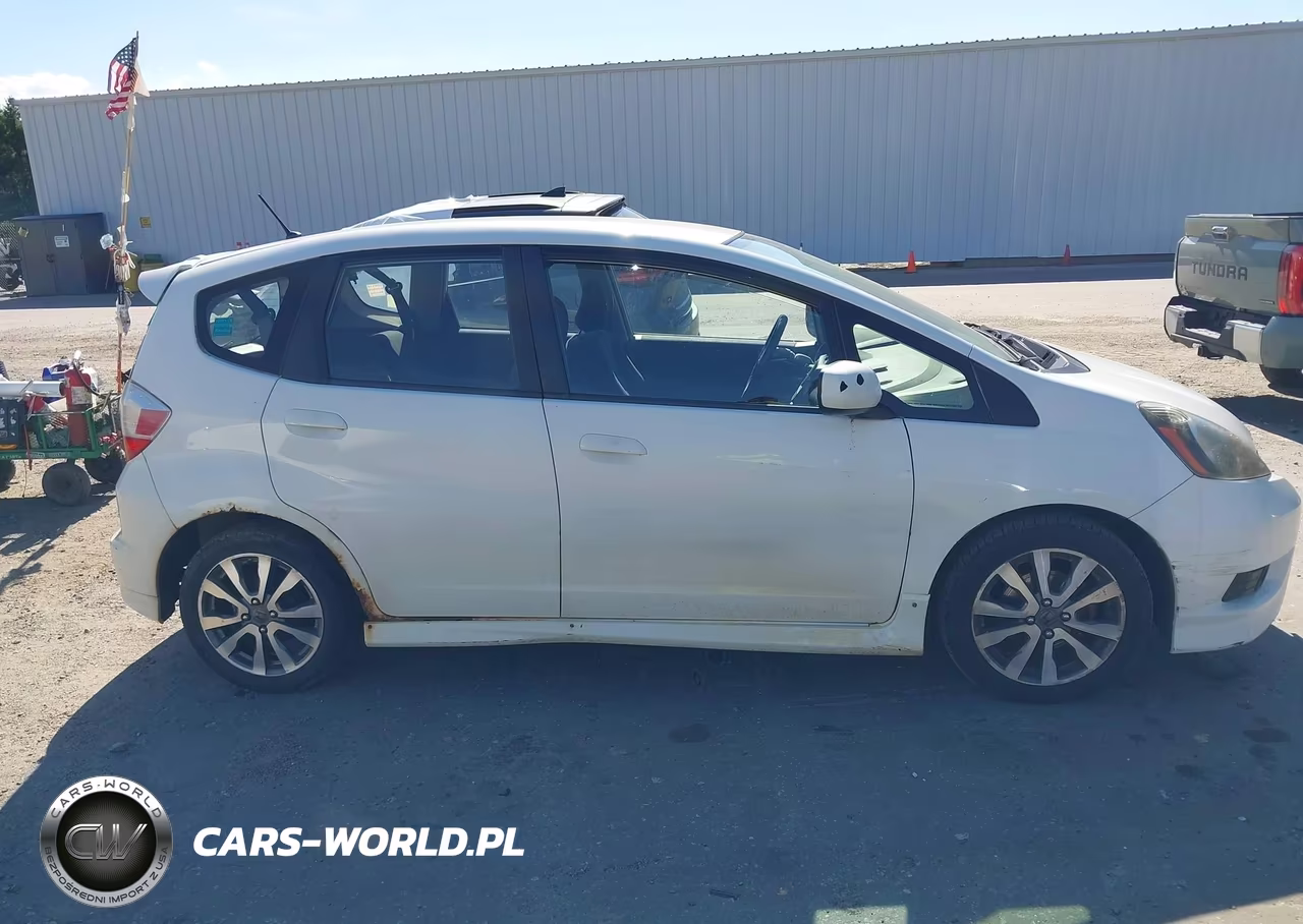 2012 Honda Fit Sport VIN:JHMGE8G57CS008751 - 13